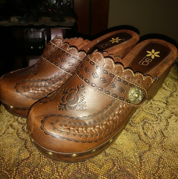 SO Shoes - Leather brown clogs